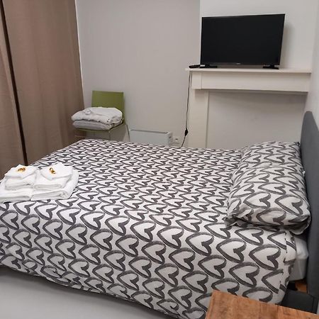 와브르 Chez Jean-Claude B&B 외부 사진